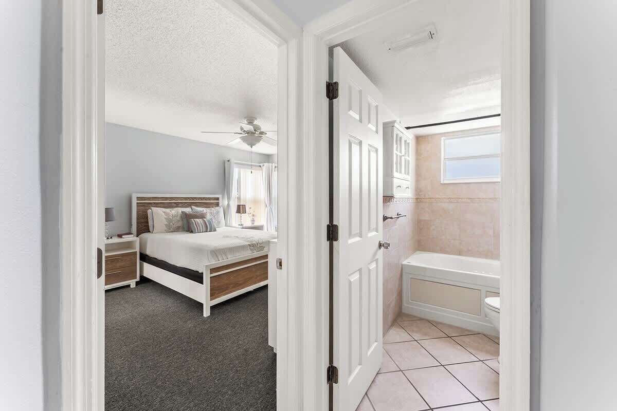 Apartment (3 Bedrooms) | 3 bedrooms, blackout curtains, iron/ironing board, travel cot