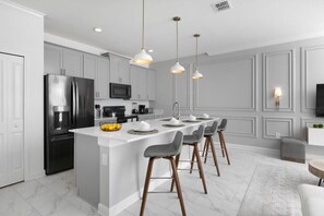 Villa (4 Bedrooms) | Private kitchen - Chic Retreat - Unforgettable Stay (Kissimmee)