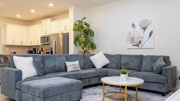 Villa (4 Bedrooms) | Wohnbereich