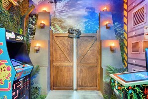 Games room - Luxury 7BR Villa, Pool, Spa & Game Room (Kissimmee)