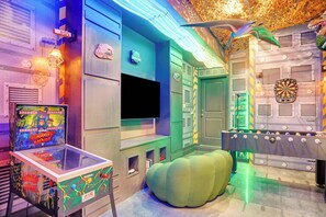 Games room - Luxury 7BR Villa, Pool, Spa & Game Room (Kissimmee)