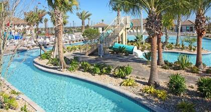 Chic, Spacious With Private Pool, Ideal Location