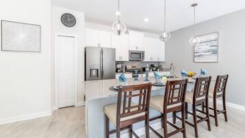 Villa (4 Bedrooms) | Private kitchen | Microwave, oven, highchair, blender