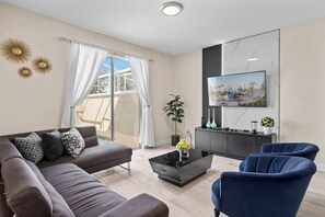 TV - Magical Getaway in the Best Location for a Perfect Vacation (Davenport)