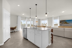 House (6 Bedrooms) | Private kitchen
