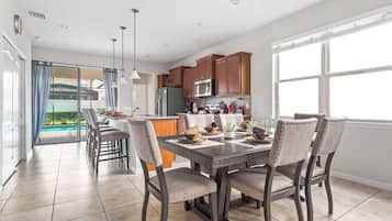 House (5 Bedrooms) | Private kitchen | Microwave, oven, highchair, blender