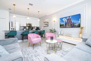 Interior - Magical Stay, Mickey and Harry Potter Rooms (Kissimmee)