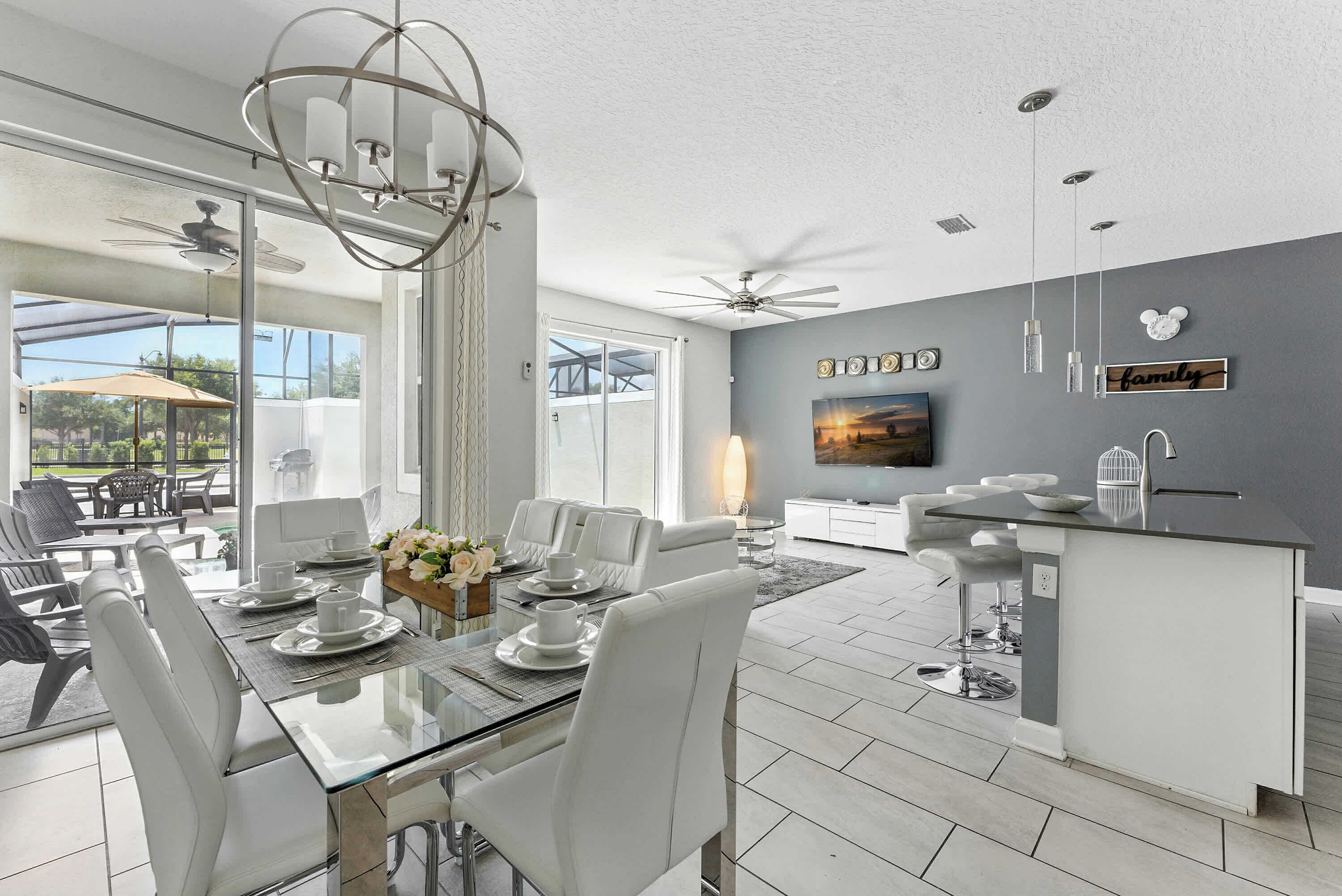 Villa (4 Bedrooms) | Restauranger