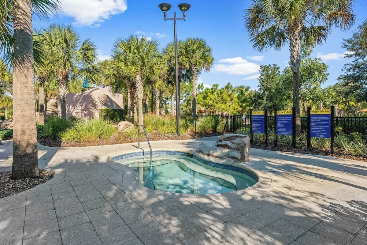 Bathtub spa outdoor