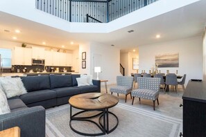 Interior - Spacious & Comfy Retreat, Prime Location, Amazing (Kissimmee)