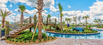 Spacious 6 Bed Home With Pool in Storey Lake