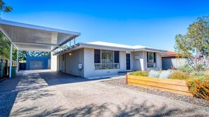 Exterior - Welcome to 523 by the Sea – Your Coastal Retreat in Busselton (Broadwater)