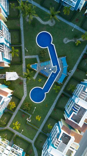 Swimming pool - Modern • Pool + Balcony | Close to the Beach (Bavaro)