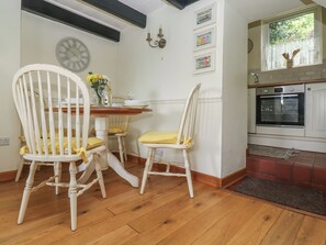Dining - Driftwood Cottage (St Austell)