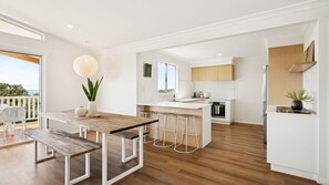 Dining - Scarp n Sea – Sauna, Views & Serene Coastal Escape (Falcon)