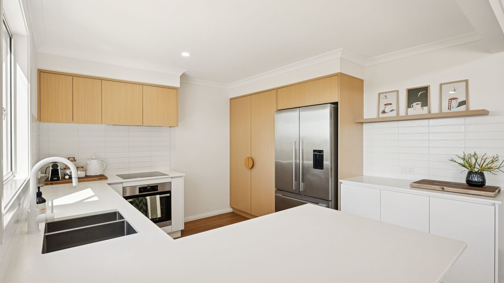 Microwave, oven, dishwasher, coffee/tea maker