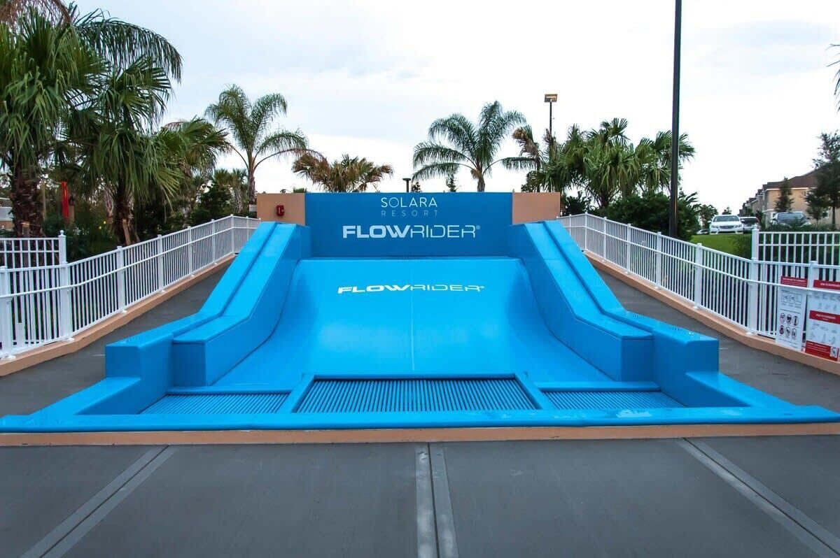 Surfing/boogieboarding