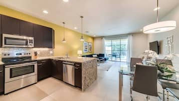 Vila (3 Bedrooms) | Area keluarga | Smart TV 42-inci dengan saluran TV kabel
