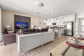 Front of property - Themed Mickey Bedroom 4BR at Solterra (Davenport)