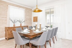 Interior - Super Luxury Home, Private Pool, Premium Location (Kissimmee)