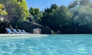 Pool - Robert Delaunay Cottage with Wi-Fi in Vallon-Pont-d'Arc (Vallon-Pont-d'Arc)