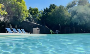 Pool - Gîte Mondrian in Vallon-Pont-d'Arc with Wi-Fi (Vallon-Pont-d'Arc)