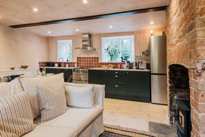 Réfrigérateur, four, plaque de cuisson, lave-vaisselle