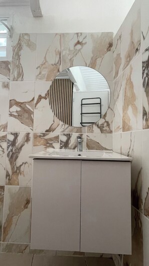 Hair dryer, towels, toilet paper - Zen and cosy escape between sea, mountains and river. (Pointe-Noire)
