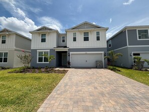 Exterior - Last Minute Disney Getaway! Luxury Villa with Private Pool, Game Room & Themed Bedrooms. Book Now! #138193 (Orlando)