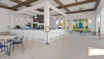 Bar (in der Unterkunft)