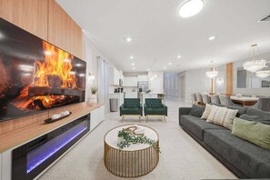 Smart TV - Last Minute Disney Getaway! Private Pool, Game Room & Themed Bedrooms. Book Now! #148625 (Orlando)