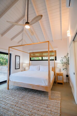 3 bedrooms, iron/ironing board, WiFi, bed sheets - Tesoro en la Colina Palmetto Bay (palmetto bay)