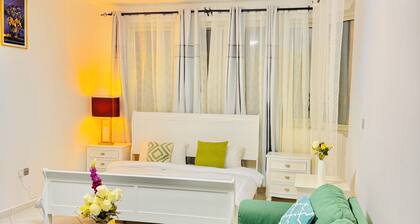 Luxury Master Suite - Private Bathroom Oasis