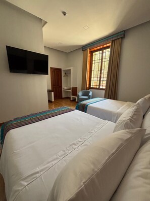 ห้องสแตนดาร์ด, เตียงใหญ่ 2 เตียง | ผ้าม่านกันแสง, Wi-Fi ฟรี, ผ้าปูที่นอน