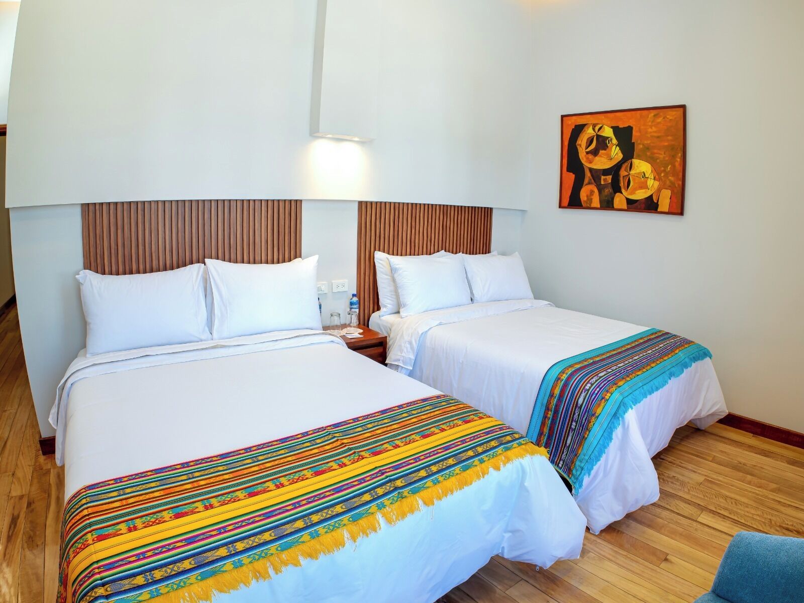 Habitació estàndard, 2 llits dobles | Cortines opaques, wifi gratuïta i roba de llit 