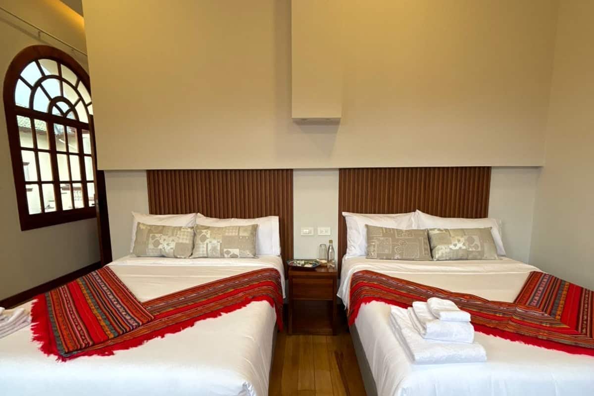 Comfort Quadruple Room, 2 Double Beds, Housekeeping | Blackout drapes, free WiFi