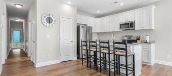Serene 3-bedroom house in charming Hickory
