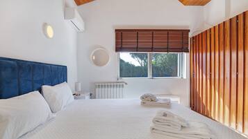 4 makuuhuonetta, silitysrauta/-lauta, Wi-Fi, vuodevaatteet