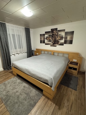 WiFi, bed sheets - Cozy vacation apartment between Weserbergland and Solling (Derental)