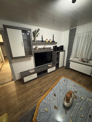Living area - Cozy vacation apartment between Weserbergland and Solling (Derental)