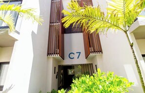Exterior detail - 20 minutes from Airport PJU Cozy 1-bedroom apartment in brilliant Punta Cana (Punta Cana)