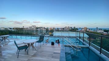 Apartment | Pool | Outdoor pool