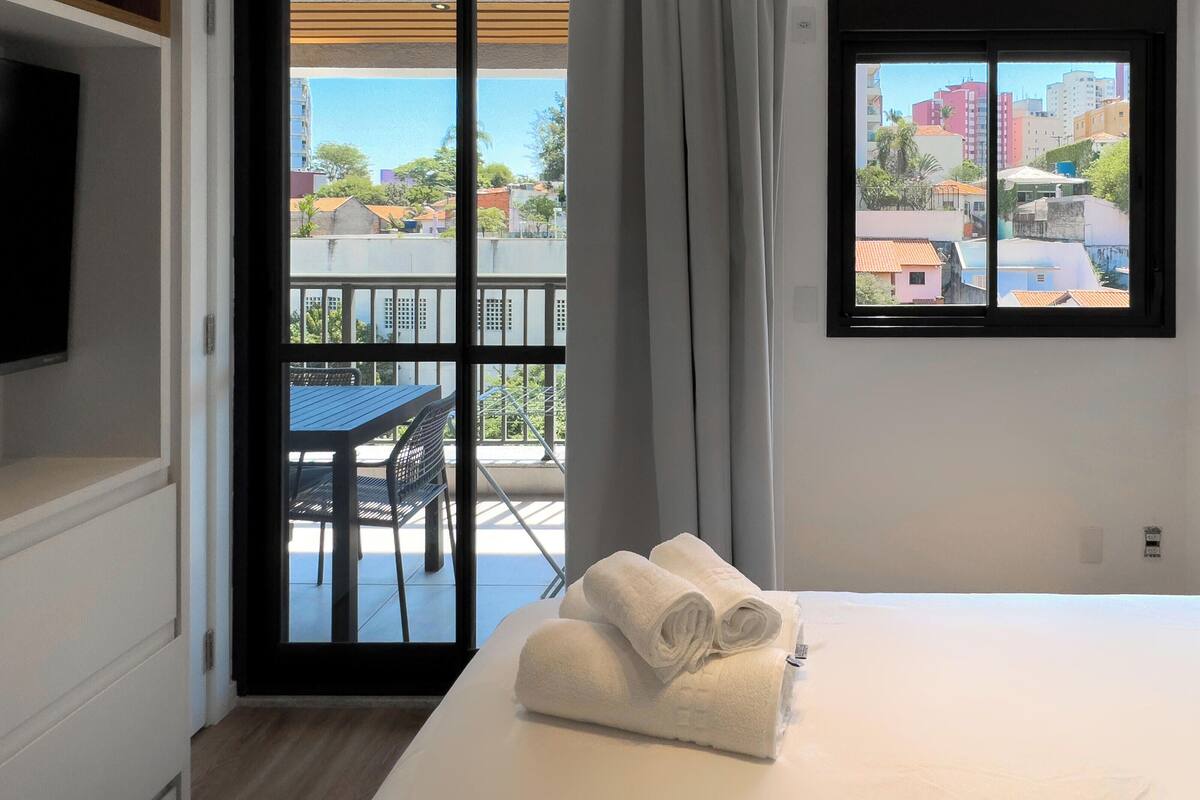 Deluxe Apartment, City View | Blackout curtains, iron/ironing board (on request), free WiFi