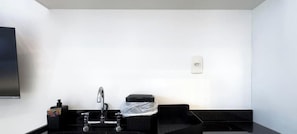 Deluxe Apartment, City View | Private kitchen - Update Vila Madalena by Wecare Hosting (São Paulo)