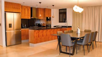 Departamento, 3 habitaciones | Cocina privada