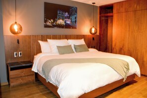 Apartment, 3 Schlafzimmer | Zimmersafe, Verdunkelungsvorhänge, schallisolierte Zimmer
