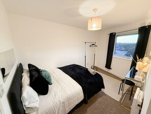 熨斗/熨衣板、上网接入、床单