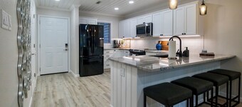 Beautiful 2-bedroom Condo - Mountain Harbor at Lake Ouachita