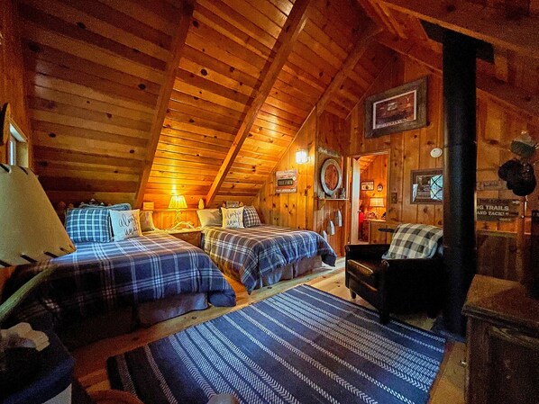 Iron/ironing board, free WiFi, bed sheets