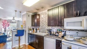 Appartement, Plusieurs lits, cuisine, vue sur le jardin (The Homestead Multi) | Cuisine privée
